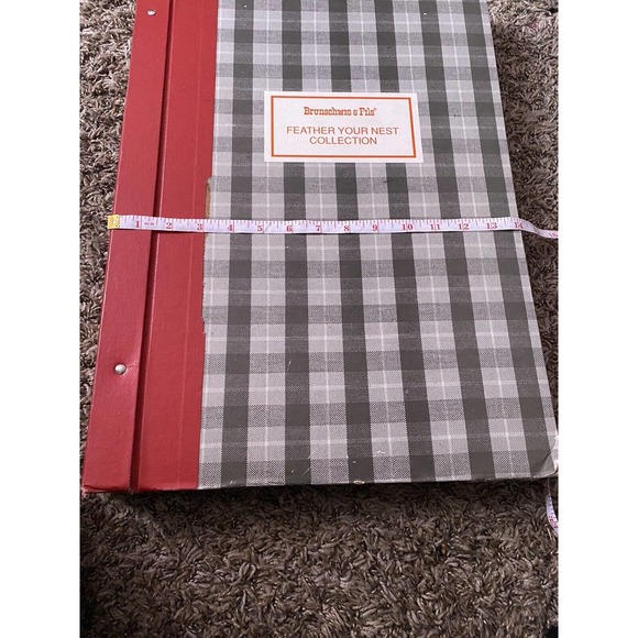 Brunschwig & Fils Feather Collection Wallpapers 1980S Vol 38 Large Swatch Book - Picture 5 of 11